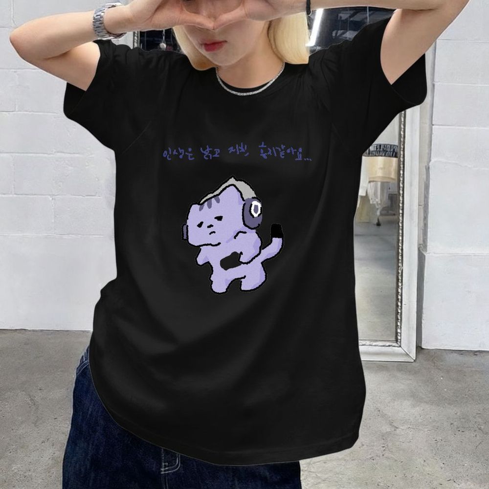 Korean Lifestyle Aesthetic - 人生は私を守ってくれないかわいいテキストプリント Tシャツ紫エモ猫グラフィック Tシャツ女性夏半袖韓国スタイル美的トップス