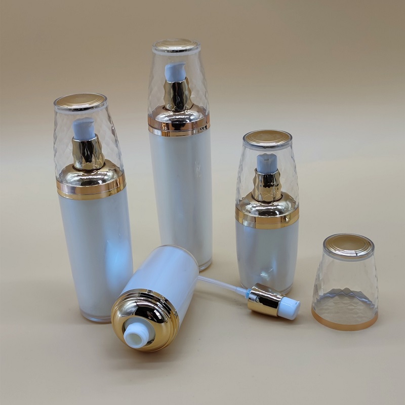 120ML ボウル型アクリルポンプボトル 美容液/ローション - Essence Serum Toner のレビューと価格