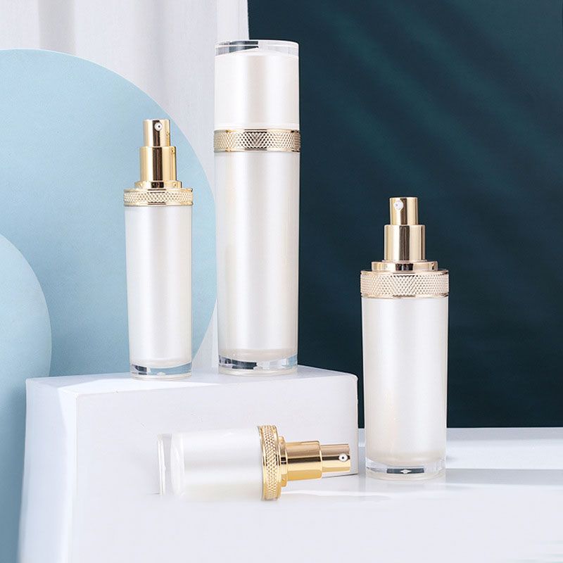 100 ミリリットルパールホワイトアクリル/プラスチックボト - Essence Serum Toner のレビューと価格