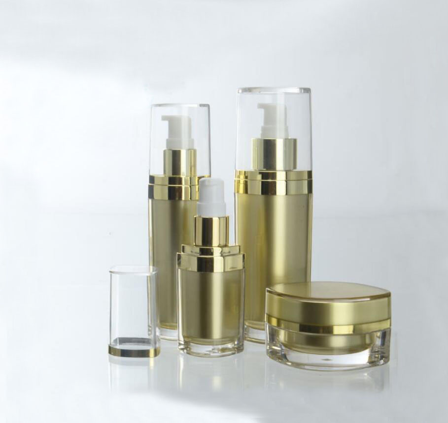 15 ミリリットルゴールドアクリルボトル美容液/ローション/ - Essence Serum Toner のレビューと価格